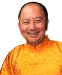 A potrait of Dr Henry Wong